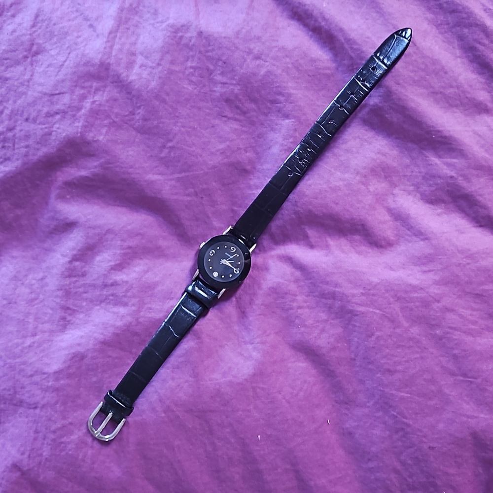 Elegant black Avon wrist watch with faux alligator band & rhinestone at 12